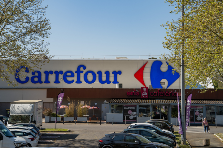 Carrefour (Photo by Jean-Marc Barr�re / Hans Lucas via AFP)