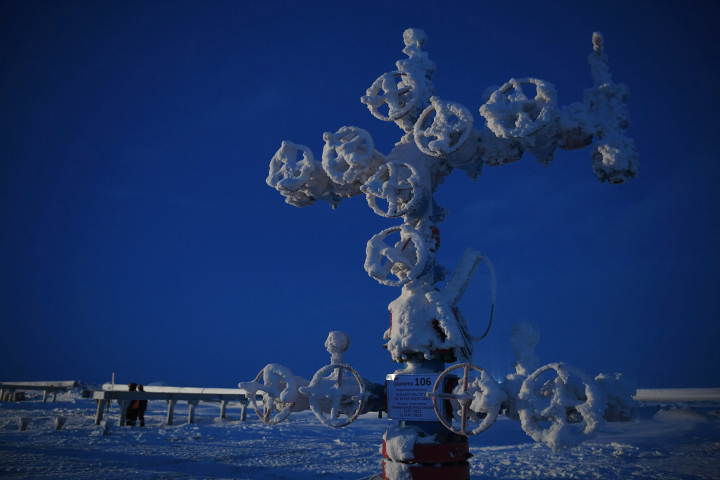 Equipement situé à la base projet Arctic LNG 2 de Novatek dans le cercle arctique - NATALIA KOLESNIKOVA / AFP