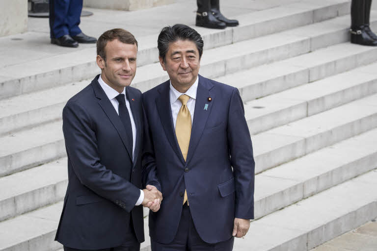 Emmanuel Macron - Shinzo Abe - France - Japon